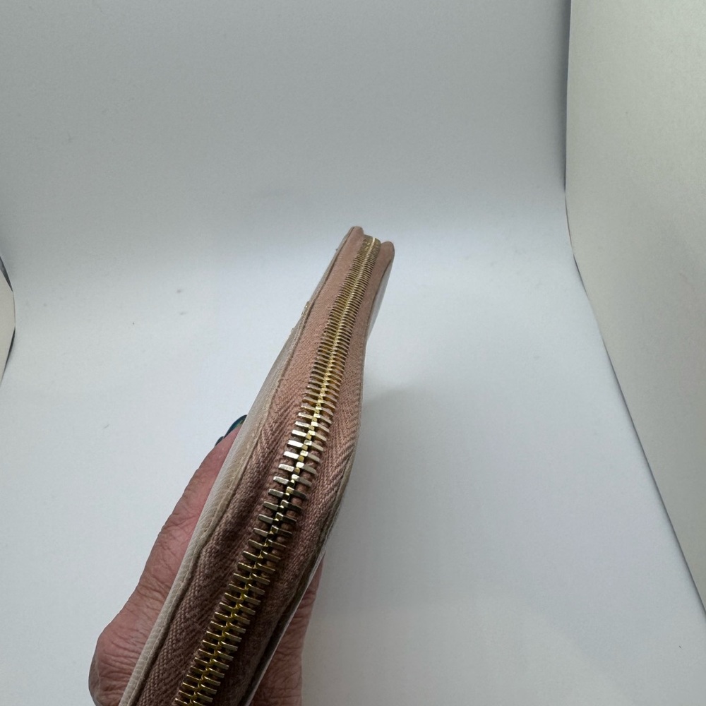 Prada - authentic Saffiano leather taupe zip around wallet - GUC - Picture 7 of 14